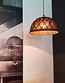Lampe Haus Steiner in Barcelona/Madrid 2017/18 (im Hintergrund historisches Originalfoto)[43]