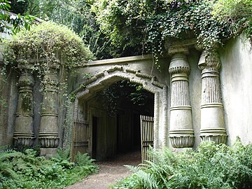 Entrance to Egyptian Avenue of the Highgate Cemetery, London, unknown architect, 19th century[22]