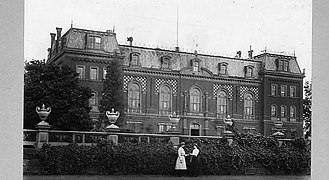 Exterior view of the building around 1900