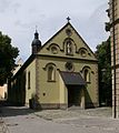Als Klosterkirche diente den Ursberger Schwestern die um 1900 überformte ehemalige Sepultur.