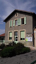 The town hall in Peyrouzet