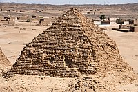 Nuri pyramid IX of Aramatle-qo.