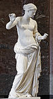 Die Venus von Arles, römische Kopie, vielleicht nach einem praxitelischen Original, im 17. Jahrhundert restauriert (Louvre)[50]