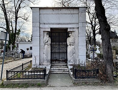 Art Deco atlantes of the Grave of the Străjescu Family in the Bellu Cemetery, Bucharest, Romania, by George Cristinel, 1934[13]