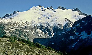 Der Challenger Glacier am Nordhang des Mount Challenger