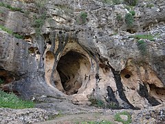 Skhul cave