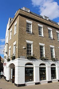 Bowes & Bowes bookshop, Trinity Street, Cambridge