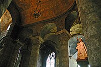 Binnenchor → romanischer Chorumgang → gotische Kapelle