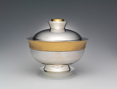Soup tureen, silver and gold by Jean Puiforcat (1937), Metropolitan Museum
