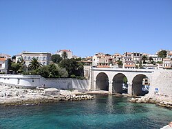 La Corniche on the Pont de la Fausse Monnaie (Counterfeit Money Bridge), northwest of the Villa Valmer