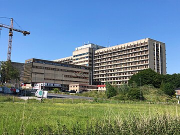 View of Erasmus Hospital from the south (Rue Meylemeersch/Mijlenmeersstraat)
