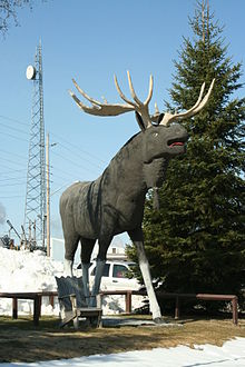 photo of the "Max the Moose" sculpture