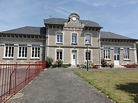 The town hall of Moussy-Verneuil