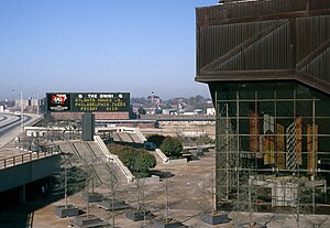 Außenansicht Omni Coliseum 1977