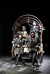 Inszenierung von „Mutter Courage und ihre Kinder“ der spanische Theatergruppe Atalaya (2013)