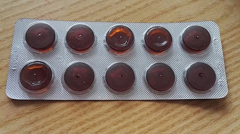 Tablets containing C. islandica used as a dry cough remedy