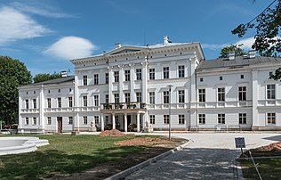 Jedlinka Palace in Jedlina-Zdrój