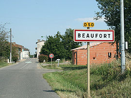 The road into Beaufort