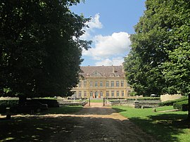 The chateau in Missery