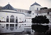 The old central courtyard of the Dar al-Bayda palace; on the left is the octagonal pavilion and on the right is one of the corner towers (1924 photo)