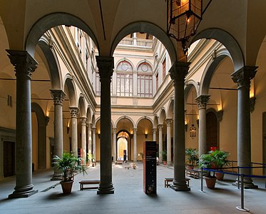 Palazzo Strozzi courtyard