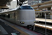 A 287 series at Nara station on a Mahoroba service on November 30, 2019