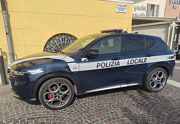 Einsatzfahrzeug der Polizia Locale in Bardolino