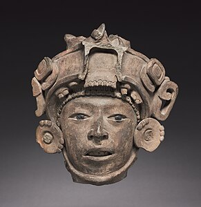 Ceramic head, 600–900 CE