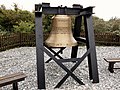 Glocke aus der Glockengießerei J. F. Weule in Bockenem auf dem Friedhof der Namenlosen (2016)