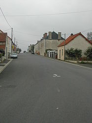 The main street of Hérolles, in Coulonges