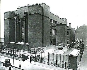 Larkin Administration Building by Frank Lloyd Wright, Buffalo, New York (1904–1906)