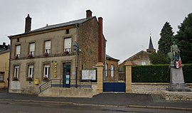 The town hall in Ville-sur-Lumes
