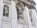 Ornament an der barocken Kirche Santa Maria della Salute in Venedig