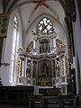 Hochaltar mit Tabernakel und Volksaltar mit sichtbarem Reliquiengrab in St. Aegidien (Heiligenstadt)