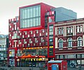 Das Schmidt Theater ist ein von Corny Littmann gegründetes Privattheater in St. Pauli. Es verfügt über zwei Spielstätten, das Schmidt Theater selbst und das nur wenige Schritte entfernte Schmidts Tivoli.