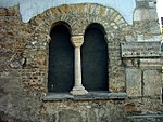Die Überreste der romanischen Kapelle St. Georg und Afra