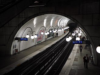 Line 4 platforms at Cité