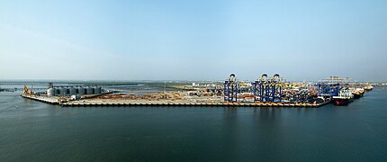 Located in the city of Karachi, Port Qasim is Pakistan's second busiest sea port, handling about 30% of the nation's cargo (14 million tons per annum).
