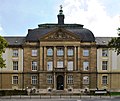 Neobarockes Universitätsgebäude am Wittelsbacherplatz (ehemals Schullehrerseminar und später Pädagogische Hochschule)