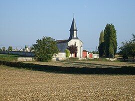 The church and surroundings in Balanzac