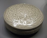 Yaozhou ware box