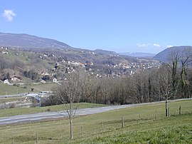A view of Frangy from the south-west