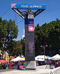Entry sign for Metro Pino Suárez