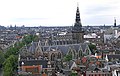 Blick nach Süden über die Oude Zijde mit der Oude Kerk, links der Oudezijds Vorburgwal