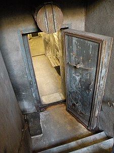 Bunker door