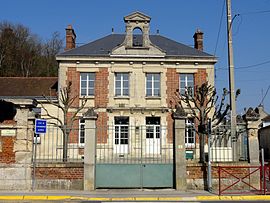 The town hall in Béthisy-Saint-Martin
