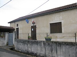 The town hall in Goux