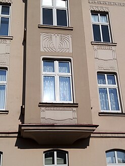 Oriel window