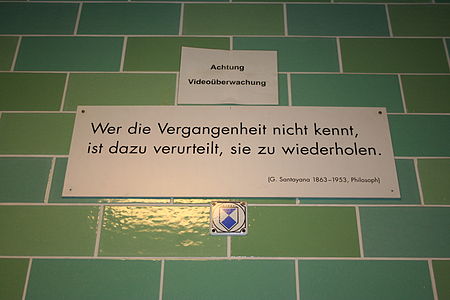 Zitat von George Santayana im U-Bahnhof Gesundbrunnen (Berlin)