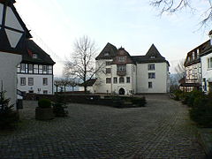 Schloss Fürstenberg an der Weser, um 1300 belegt